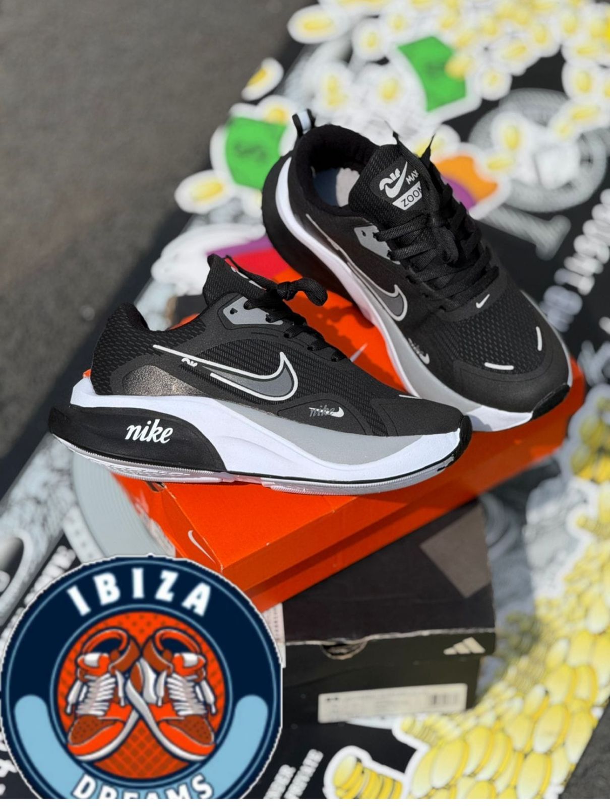 NIKE AIR MAX