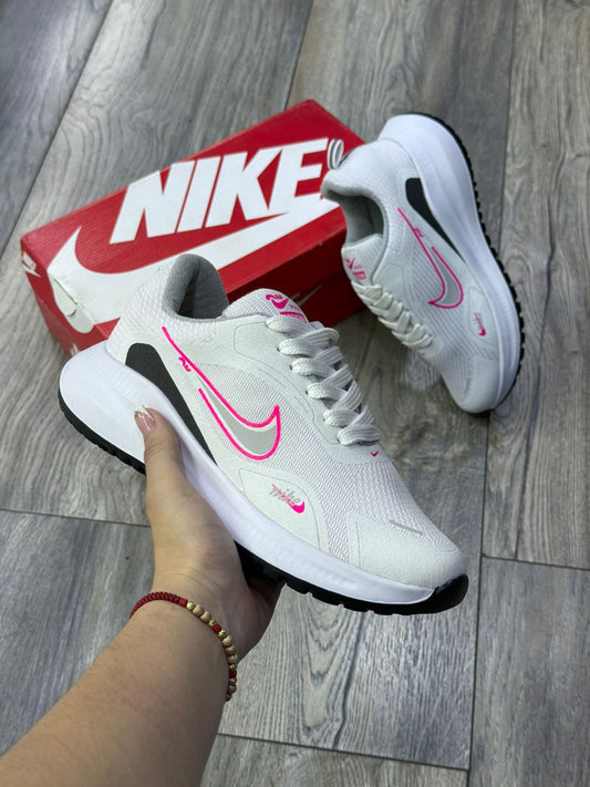 NIKE AIRMAX SUELA EVA