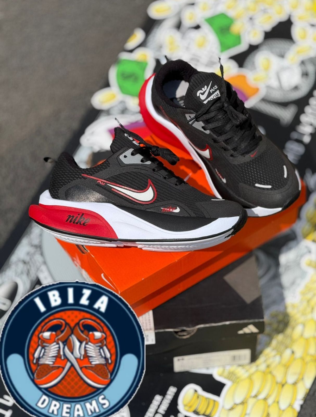 NIKE AIR MAX
