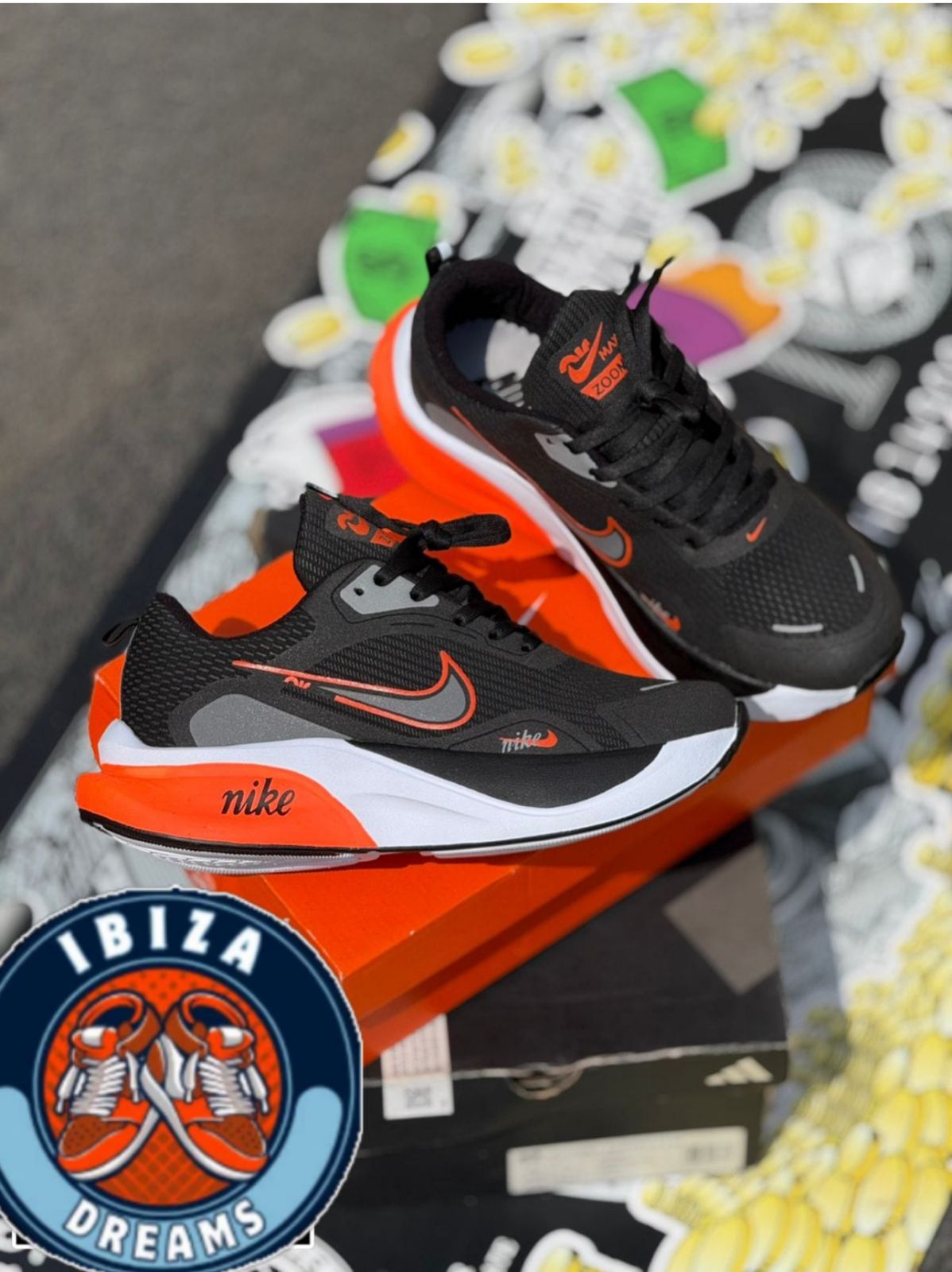 NIKE AIR MAX