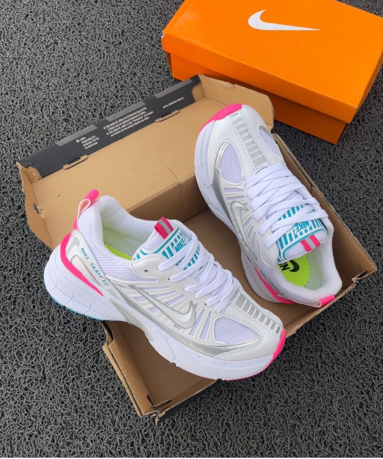 NIKE VK3